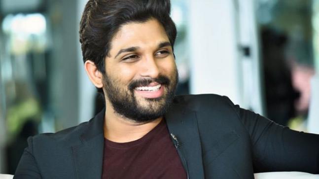 Allu Arjun 25 LakhTo Kerala Flood Victims