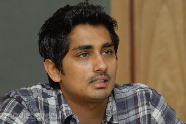 Siddharth threat calls