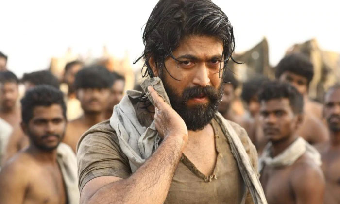 First look of KGF 2 to be unveiled on Dec 21st! | klapboardpost