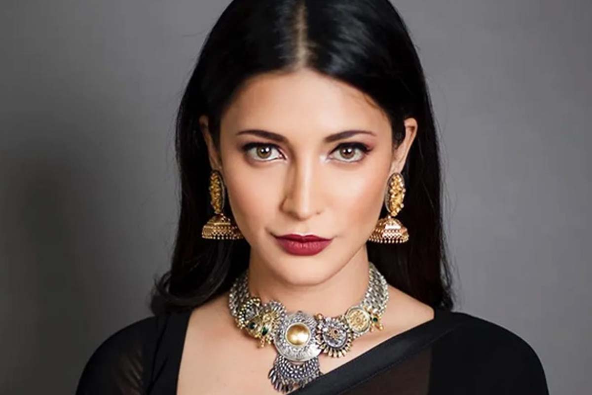 Shruti Haasan to stay away from Salaar promotions