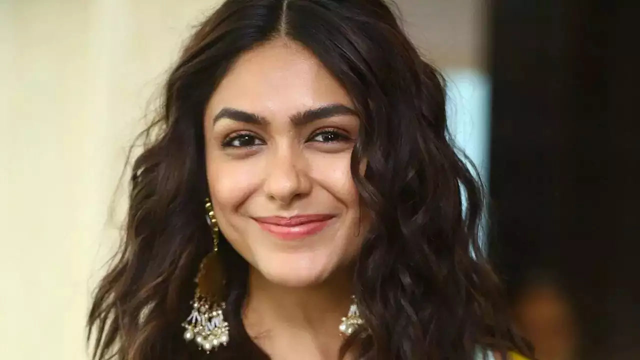 Mrunal Thakur 