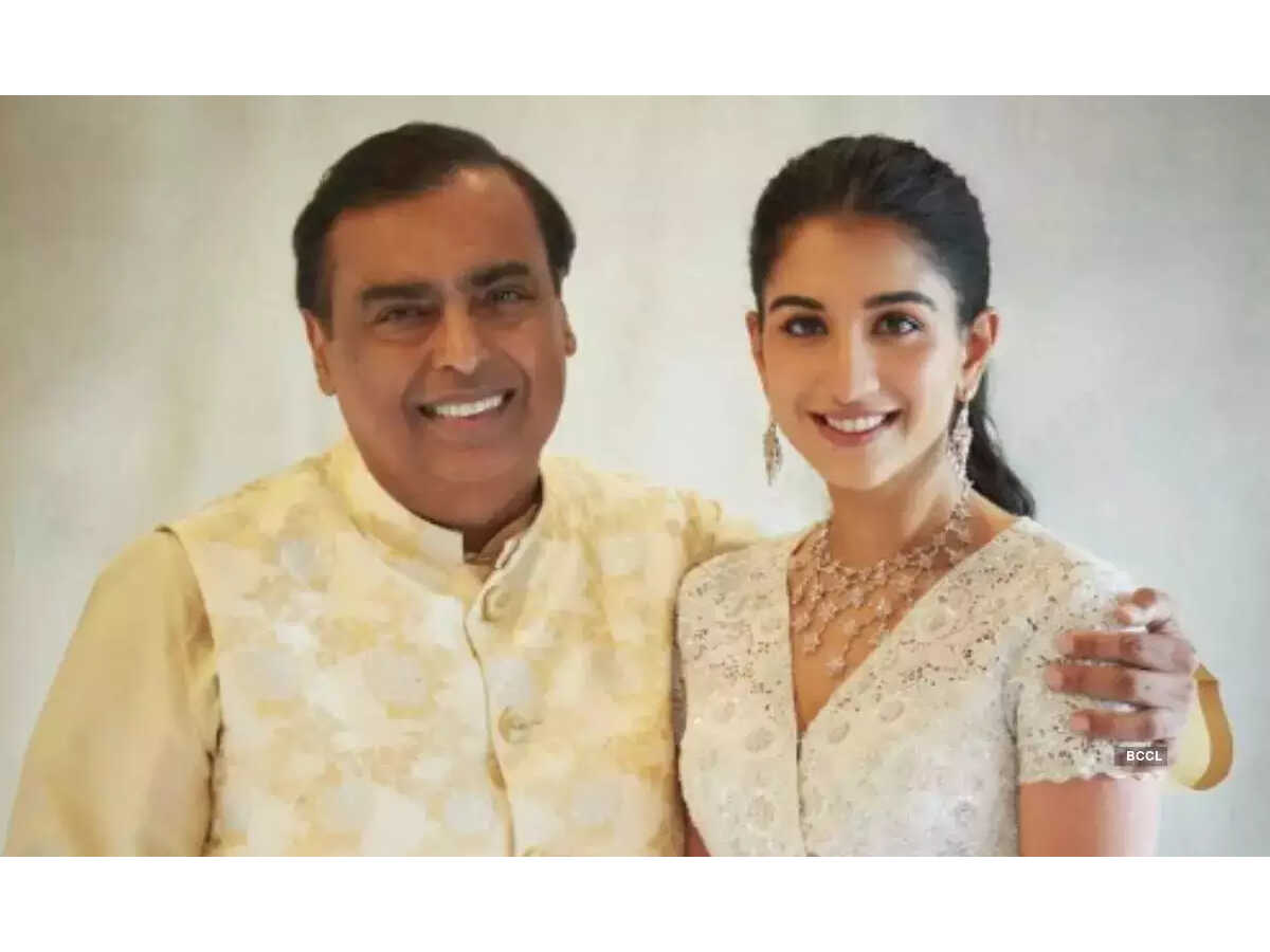 Viral video of Mukesh Ambani touching Radhika Merchant raises eyebrows, netizens react